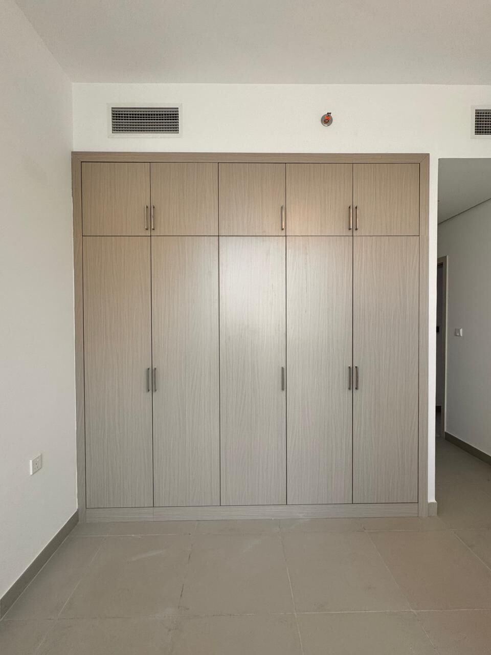 Built-in Wardrobes by Al Jassim, photo 1